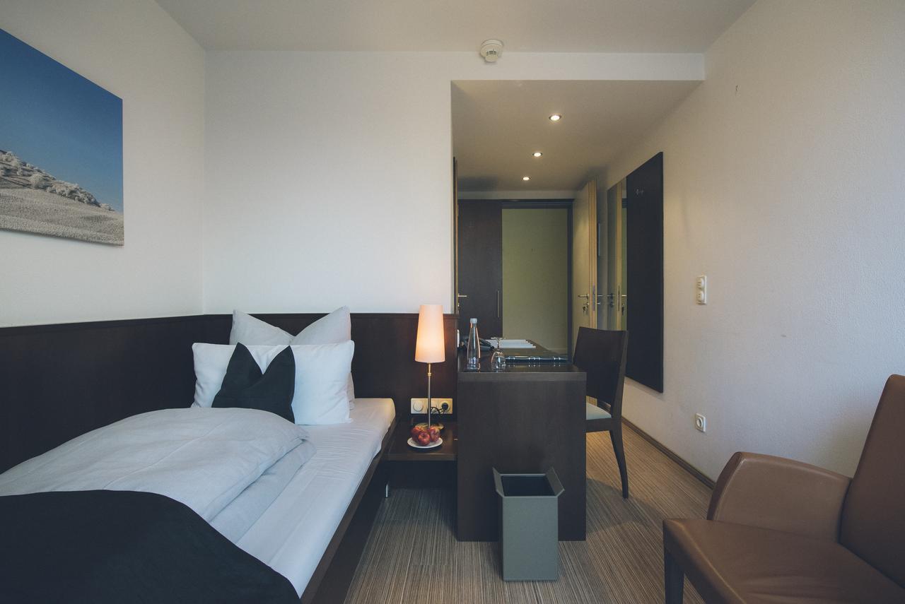 Das Wildeck Hotel & Restaurant Abstatt Bagian luar foto