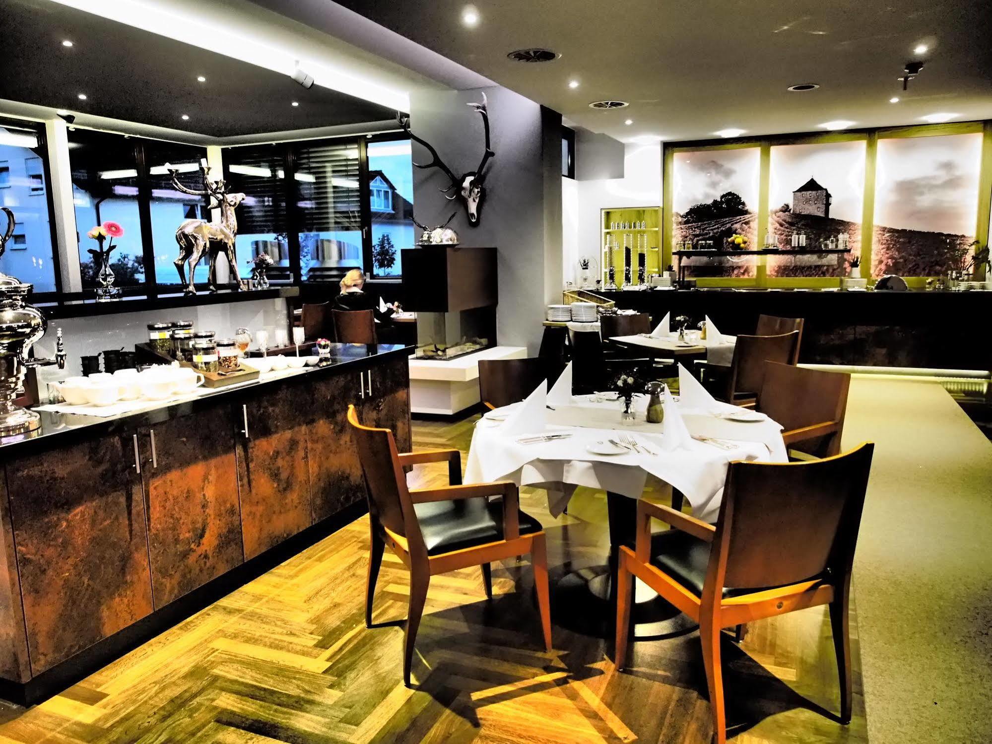 Das Wildeck Hotel & Restaurant Abstatt Bagian luar foto