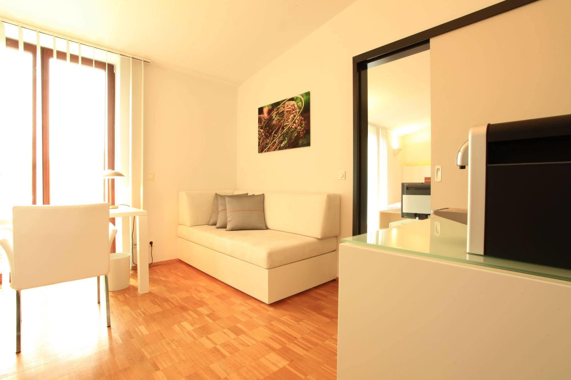 Das Wildeck Hotel & Restaurant Abstatt Bagian luar foto