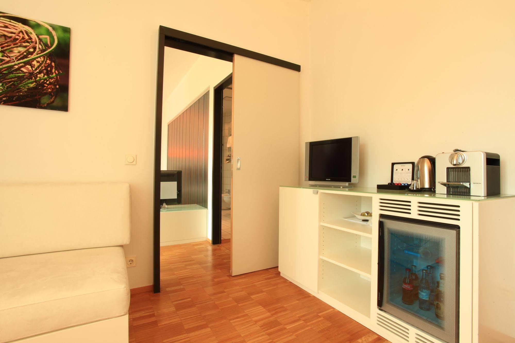 Das Wildeck Hotel & Restaurant Abstatt Bagian luar foto